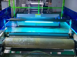 高效殺菌，提升品質—LONGPRO紫外線殺菌裝置在薄膜卷材生產中的應用