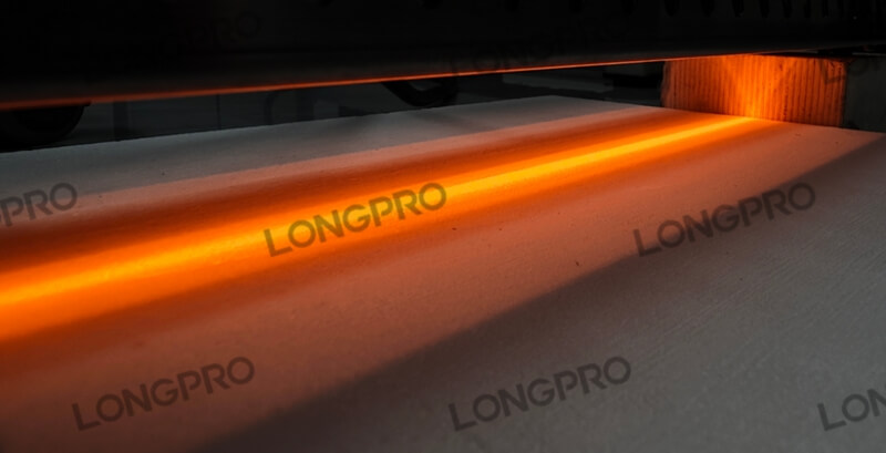 紅外加熱器焊接.jpg 紅外加熱器焊接.jpg